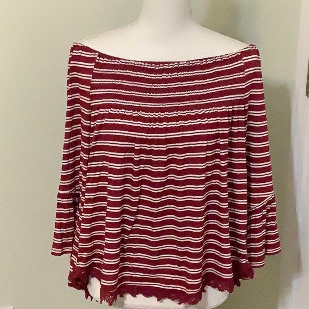 L U Q  red/white stripe off shoulder blouse. Size Medium